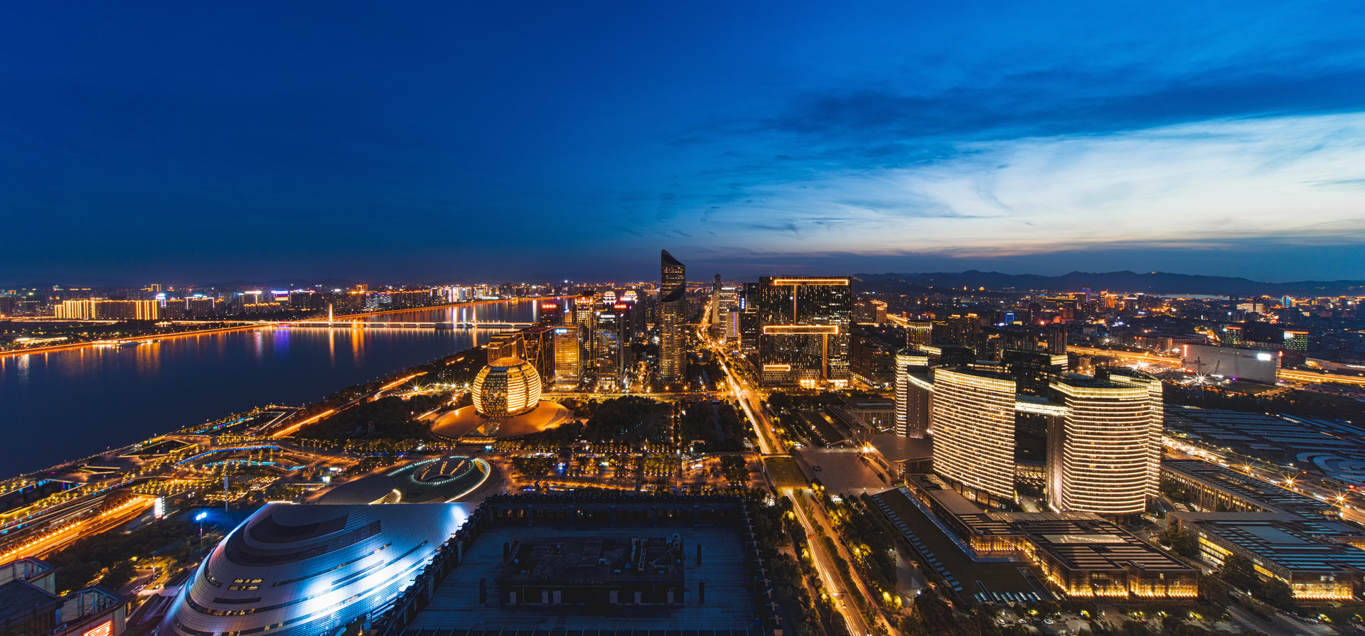 攝圖網_501309731_banner_杭州城市風光（企業商用） (1).jpg
